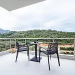 Ion Casa de hóspedes Himare