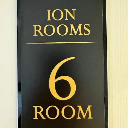 Ion Guest house Himare