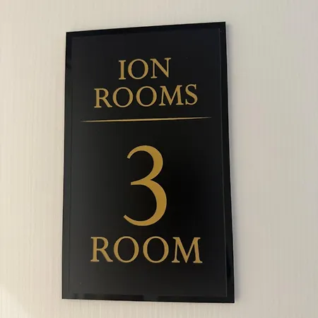 Ion בית הארחה 3*
