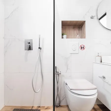 Ion Vendégház Himara